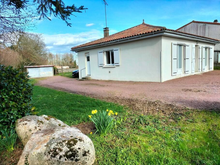 Petite Maison, Le Charme De L'Ancien Saint-Mesmin  Extérieur photo